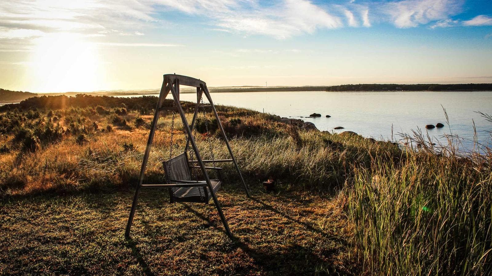 Warren Buffett's Third Reason to Sell: When a Better Opportunity Comes Along