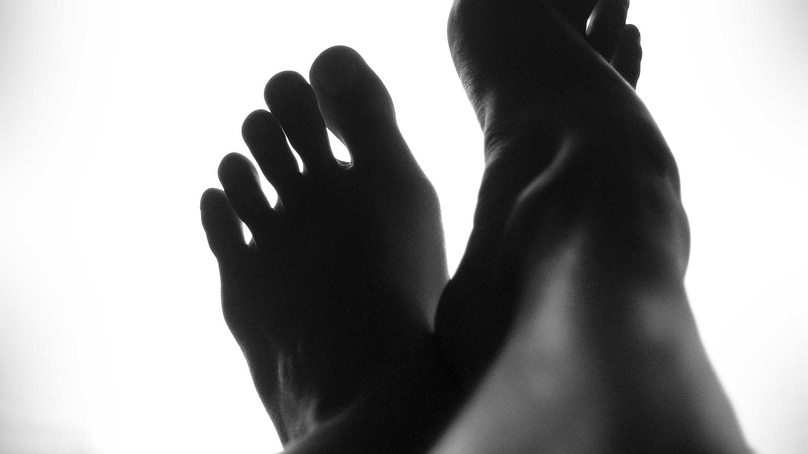 The Dividend Snowball — Why the S&P 500 Takes 76 Years to Hit $2,800/Month