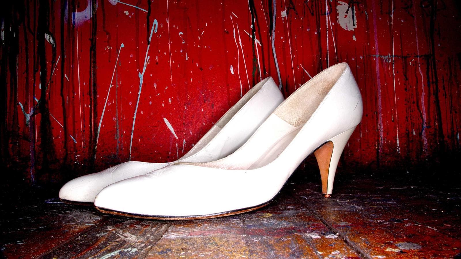 골드 vs 비트코인: 달러 약세 시대, 어디에 투자해야 할까?