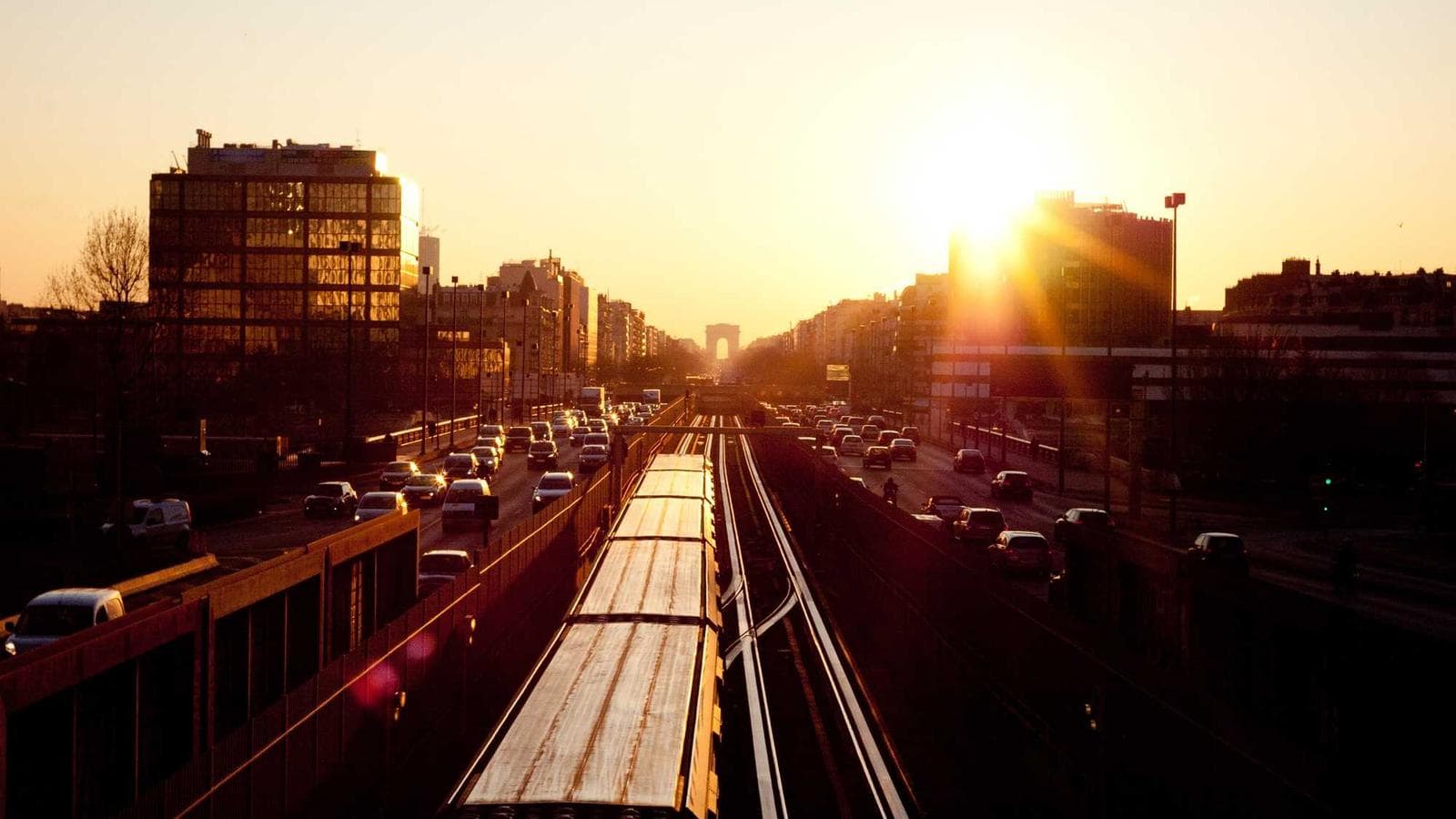 주식을 팔지 않고 돈 쓰는 법: 증권담보대출(SBLOC)의 마법